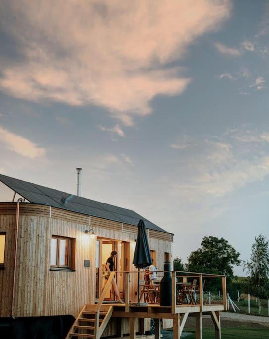 Вілла Wohnwagon Paul - Autarkie Erleben! - Tiny House Oberschneiding Екстер'єр фото